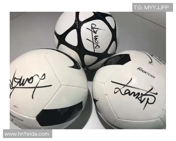 足球明星签名背后的故事与那些敷衍了事的瞬间揭秘 足球明星签名背后的故事与那些敷衍了事的瞬间揭秘